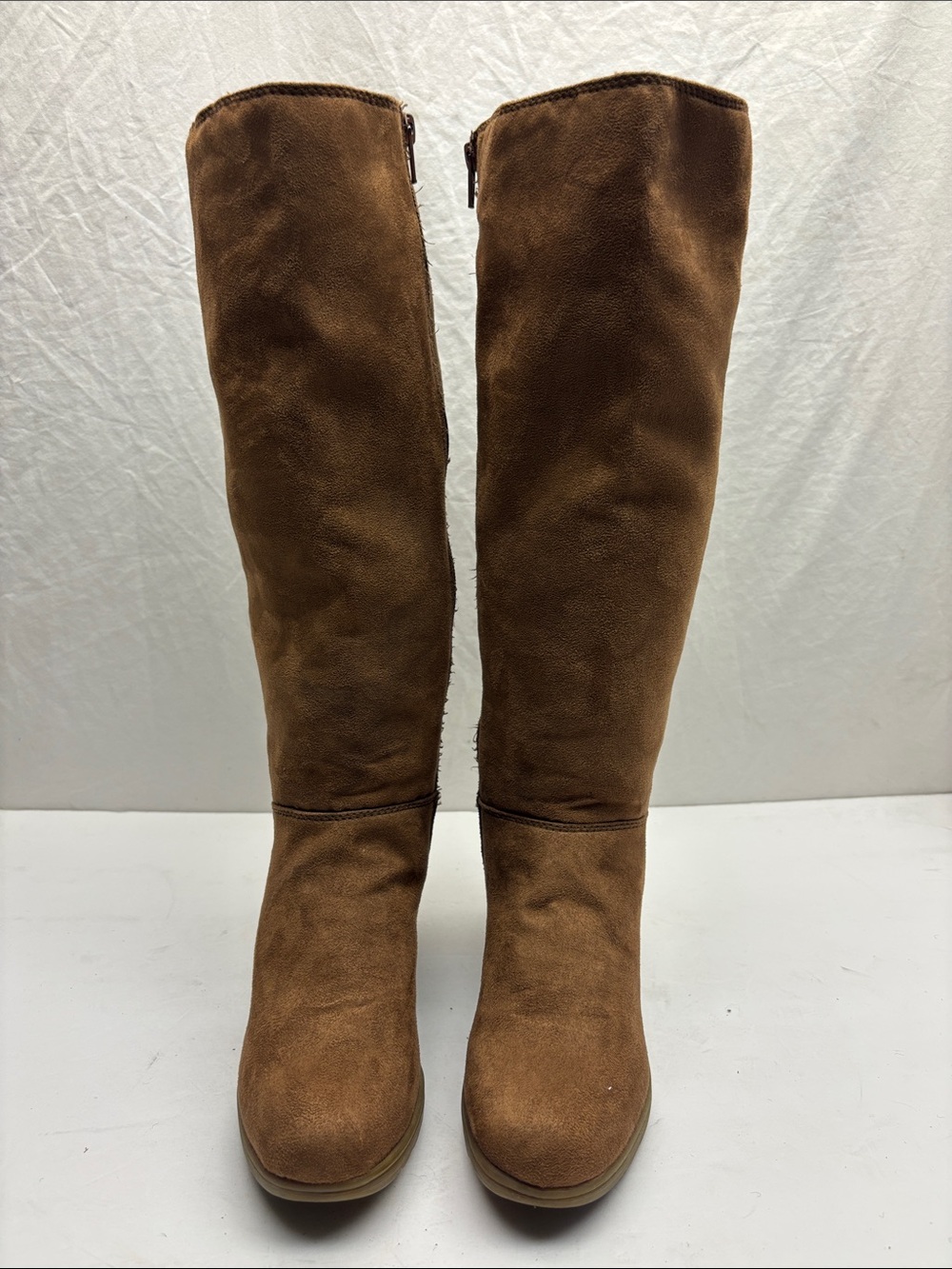 Bass Kristin Women's Tall Brown Suede Boots, SZ 7.5 M, box 56